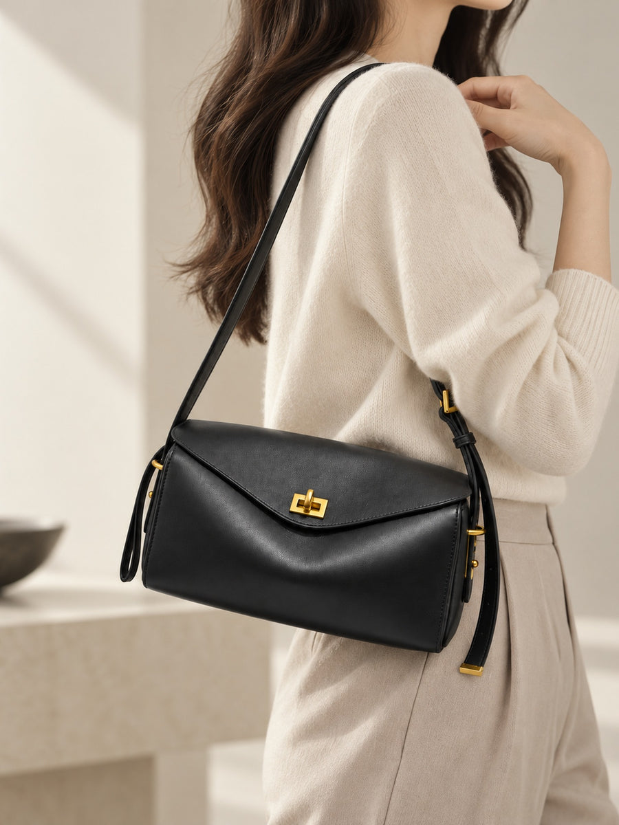 Leather Messenger Shoulder Bag - Black